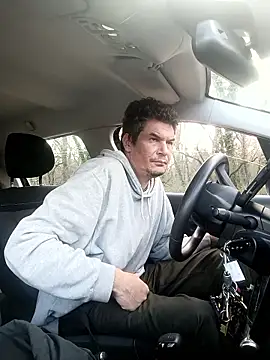 Snapshot of twitshe chatting on February 3, 2026, 1:05 pm twitshe online show from February 3, 2026, 1:05 pm