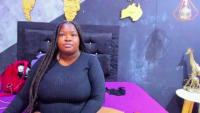 Maiam  Rossi online show from December 14, 2025, 1:27 pm