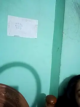 jenyfer709 online show from April 9, 2026, 9:42 pm