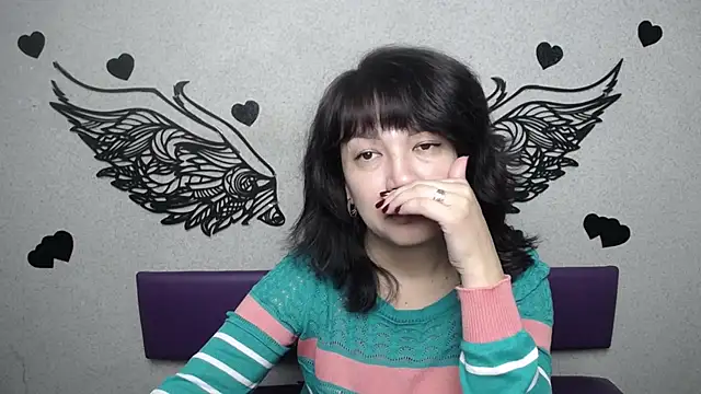 Snapshot of SelenaFly chatting on September 26, 2025, 5:11 am SelenaFly online show from September 26, 2025, 5:11 am