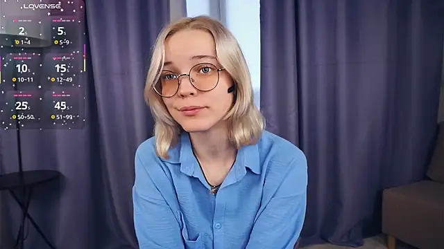 EdaKirkIin online show from October 22, 2025, 5:08 am