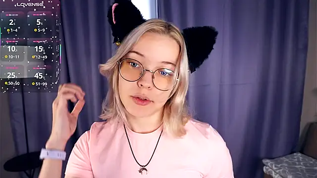 EdaKirkIin online show from October 31, 2025, 5:19 am