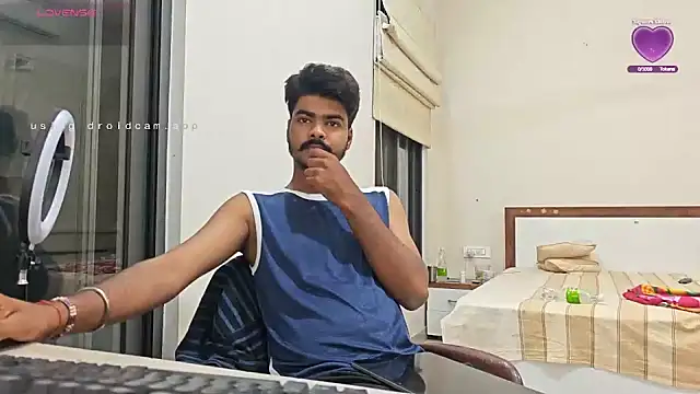 Snapshot of mrbuddy85 chatting on October 5, 2025, 5:44 pm mrbuddy85 online show from October 5, 2025, 5:44 pm