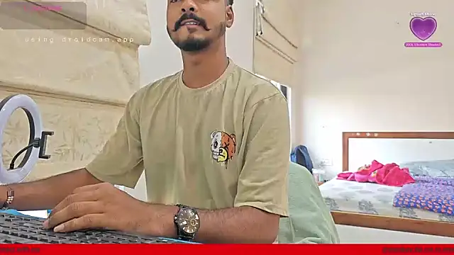 Snapshot of mrbuddy85 chatting on November 5, 2025, 10:15 am mrbuddy85 online show from November 5, 2025, 10:15 am