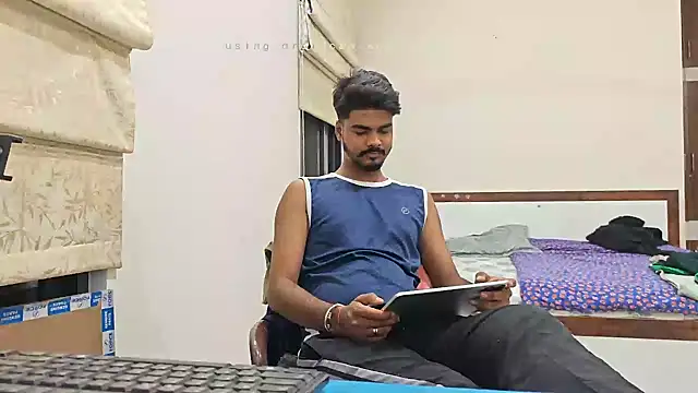 Snapshot of mrbuddy85 chatting on November 6, 2025, 5:25 pm mrbuddy85 online show from November 6, 2025, 5:25 pm