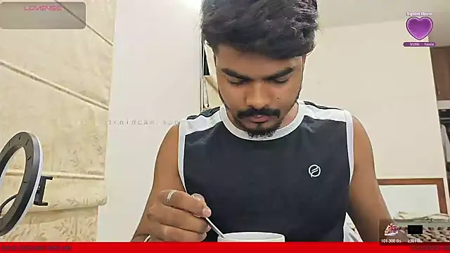 Snapshot of mrbuddy85 chatting on November 11, 2025, 5:24 pm mrbuddy85 online show from November 11, 2025, 5:24 pm