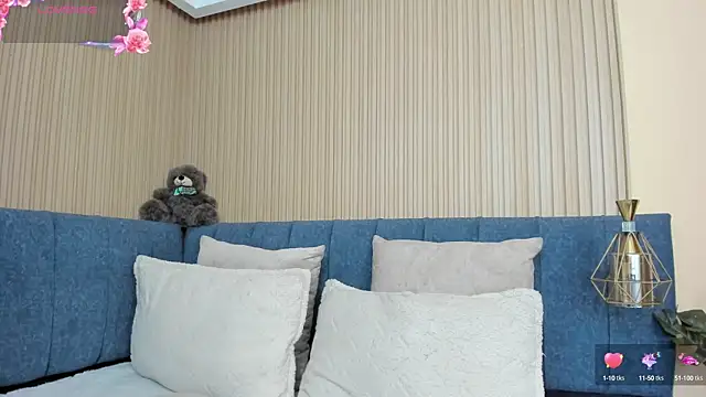 angel ponce online show from September 21, 2025, 1:24 pm