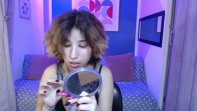 VenusMist online show from October 15, 2025, 8:20 pm