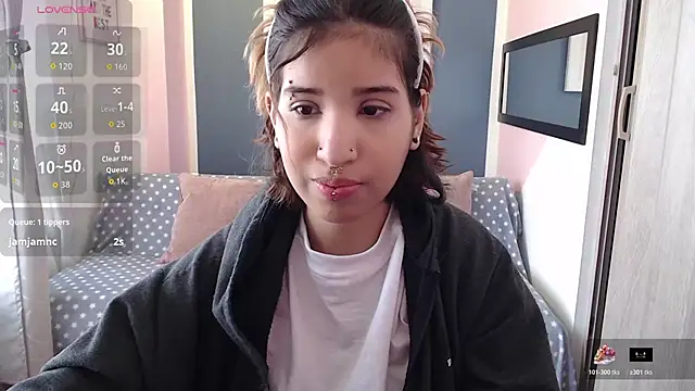 VenusMist online show from October 23, 2025, 2:49 pm