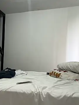 Axel es online show from February 9, 2026, 8:13 pm