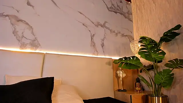 Snapshot of Celeste-Evanns chatting on February 21, 2026, 7:59 pm Celeste-Evanns online show from February 21, 2026, 7:59 pm