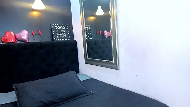 tiiny emilly online show from October 2, 2025, 8:16 pm