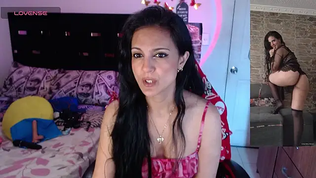 BasmaHernandez online show from May 20, 2026, 2:23 pm