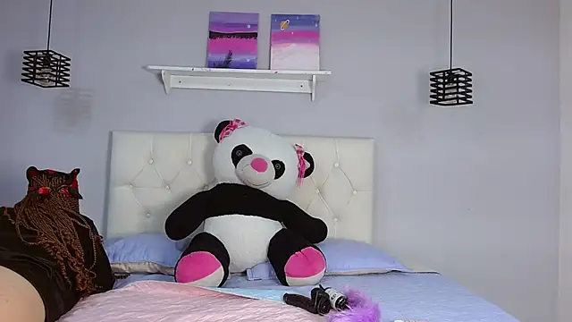  Aiitanaa  online show from November 5, 2025, 5:18 am