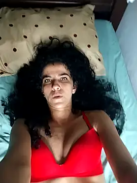 Snapshot of lucerocutte chatting on September 28, 2025, 6:02 pm lucerocutte online show from September 28, 2025, 6:02 pm