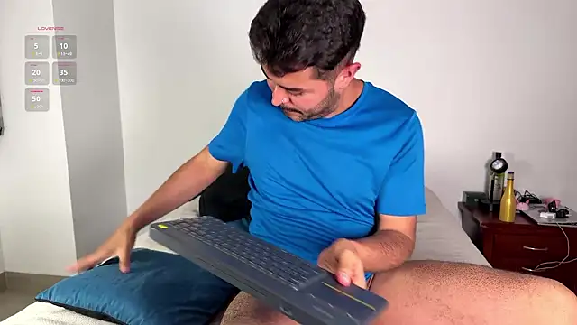 Snapshot of 404_Not_Found4 chatting on March 18, 2026, 10:46 pm 404 Not Found4 online show from March 18, 2026, 10:46 pm