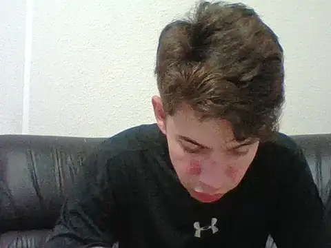 Maxtaylor18 online show from November 4, 2025, 10:09 pm