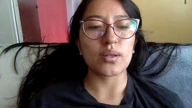 Snapshot of AlbyberCH chatting on November 23, 2025, 4:29 pm AlbyberCH online show from November 23, 2025, 4:29 pm