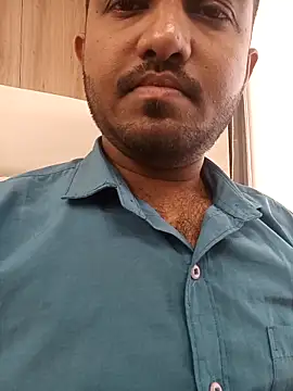 Snapshot of VJ17 chatting on September 30, 2025, 5:01 am VJ17 online show from September 30, 2025, 5:01 am