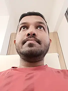 Snapshot of VJ17 chatting on October 5, 2025, 4:55 am VJ17 online show from October 5, 2025, 4:55 am