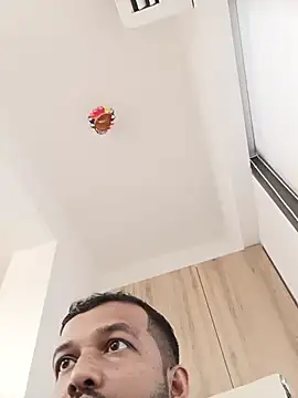 Snapshot of VJ17 chatting on November 1, 2025, 4:58 am VJ17 online show from November 1, 2025, 4:58 am