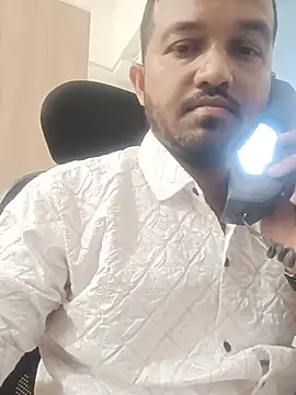 VJ17 online show from July 18, 2026, 6:17 am