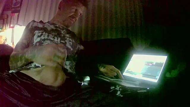 Snapshot of DrenchedScream5370_iml chatting on October 27, 2025, 7:45 am DrenchedScream5370 iml online show from October 27, 2025, 7:45 am