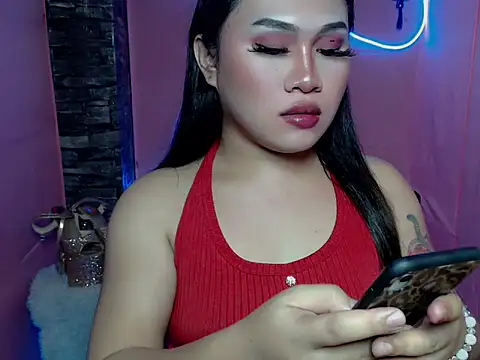 Snapshot of pretty_lassy chatting on November 19, 2025, 2:06 pm pretty lassy online show from November 19, 2025, 2:06 pm