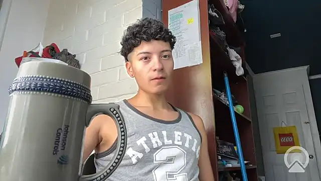 Snapshot of feeelipe2007 chatting on February 23, 2026, 9:12 pm feeelipe2007 online show from February 23, 2026, 9:12 pm