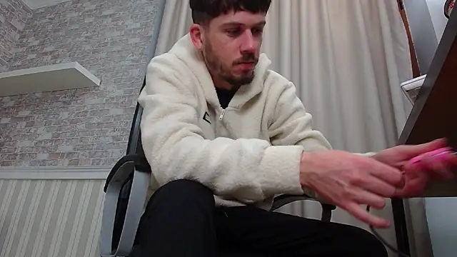 JonahShaw online show from October 11, 2025, 4:12 am