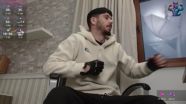 JonahShaw online show from October 20, 2025, 4:24 am