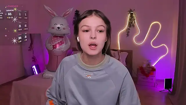 Lisa Blossom online show from April 8, 2026, 6:02 am