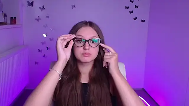 Aurora White online show from September 10, 2025, 11:10 am