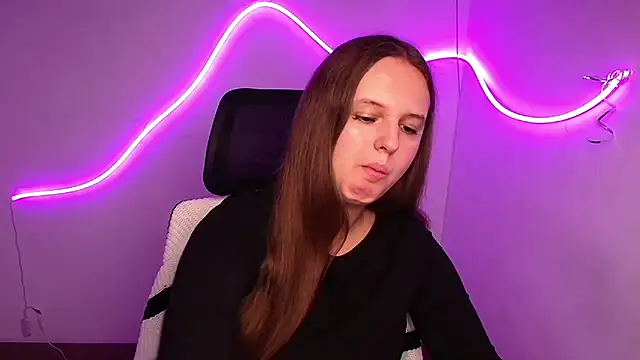 Aurora White online show from October 8, 2025, 12:14 pm