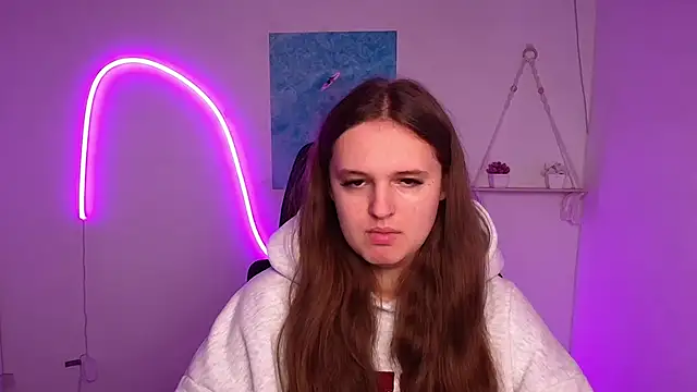 Aurora White online show from October 21, 2025, 11:22 am