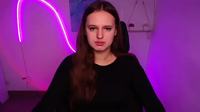 Aurora White online show from November 2, 2025, 6:27 am