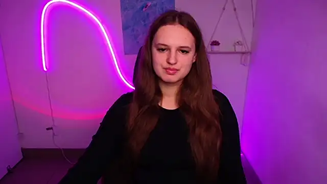 Aurora White online show from November 3, 2025, 12:17 pm