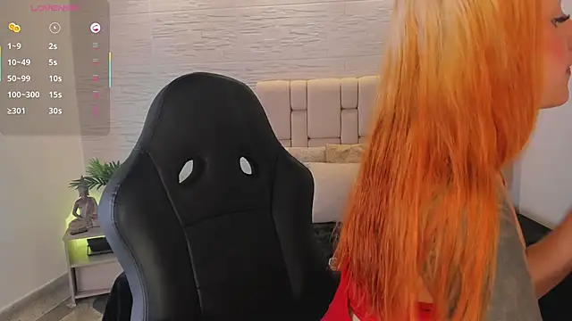 Mollycb online show from October 17, 2025, 4:04 am