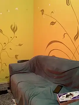 YayeeShow online show from September 25, 2025, 10:19 am