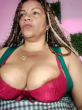 Snapshot of Eva_Luxei chatting on February 8, 2026, 3:54 am Eva Luxei online show from February 8, 2026, 3:54 am