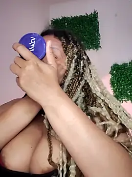 Snapshot of Eva_Luxei chatting on February 11, 2026, 1:54 am Eva Luxei online show from February 11, 2026, 1:54 am