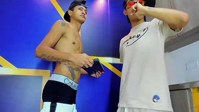 gustavo saaled19  online show from September 12, 2025, 7:47 pm