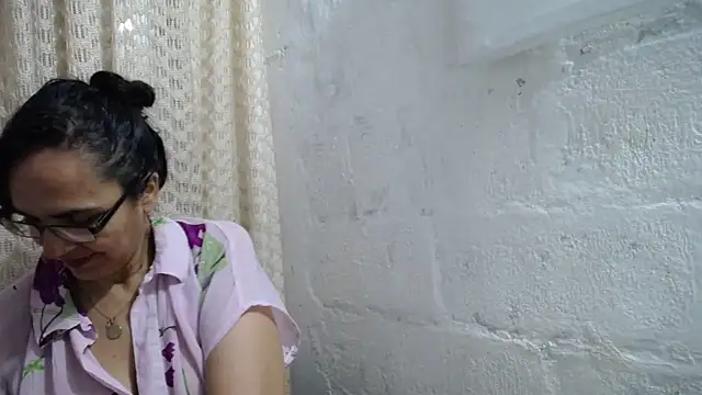 gabbyparker  online show from October 11, 2025, 10:47 am