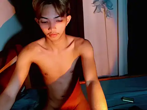 Snapshot of addicted_to_alex chatting on November 13, 2025, 3:55 pm addicted to alex online show from November 13, 2025, 3:55 pm