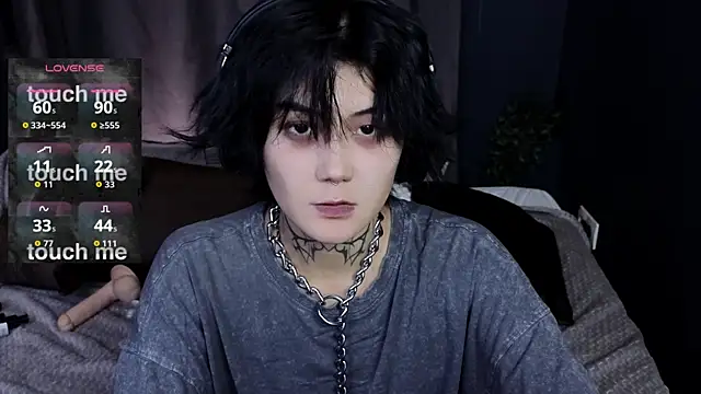 Snapshot of GothXRaven chatting on October 8, 2025, 4:15 pm GothXRaven online show from October 8, 2025, 4:15 pm