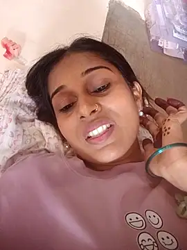 Snapshot of hotshreya69 chatting on October 8, 2025, 8:23 am hotshreya69 online show from October 8, 2025, 8:23 am