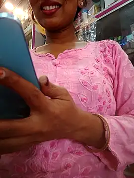 Snapshot of hotshreya69 chatting on October 23, 2025, 8:57 am hotshreya69 online show from October 23, 2025, 8:57 am