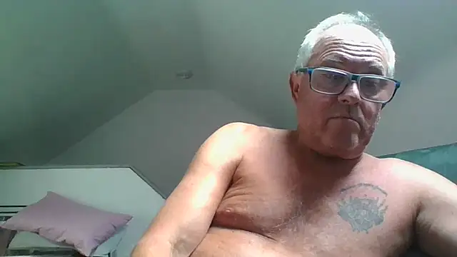 Snapshot of naughtygrandad1 chatting on July 19, 2026, 6:11 pm naughtygrandad1 online show from July 19, 2026, 6:11 pm