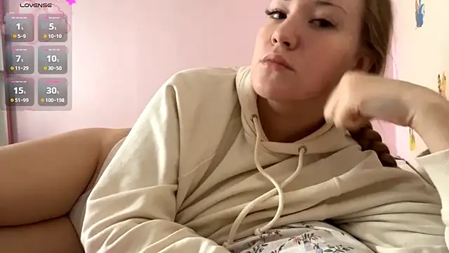 PandaFluff online show from February 10, 2026, 5:44 am