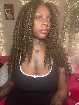 MistiSavannah online show from February 19, 2026, 1:56 am